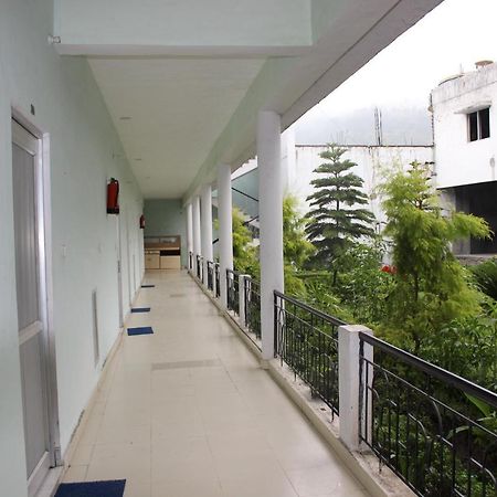Kanara Hotel Bhimtal Exterior photo