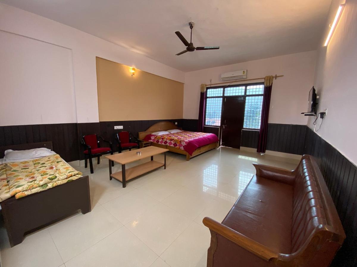 Kanara Hotel Bhimtal Exterior photo